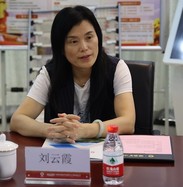 刘云霞总裁.png