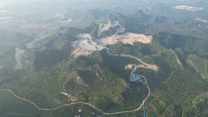 中国非金属材料南京矿山工程有限公司横县分公司矿区全貌（网站压缩版）.jpg